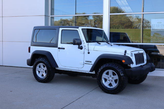 Used 2015 Jeep Wrangler Sport w/ Quick Order Package 23S AWD/4WD image 2