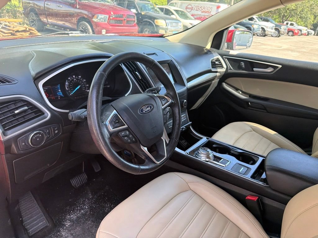 Used 2019 Ford Edge SEL w/ Equipment Group 201A FWD image 9