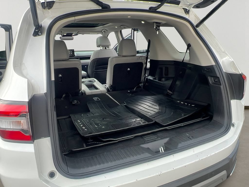 Certified 2024 Honda Pilot Touring image 29