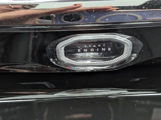 New 2027 Jeep Grand Cherokee Summit w/ Adv Protech Group IV AWD/4WD image 36