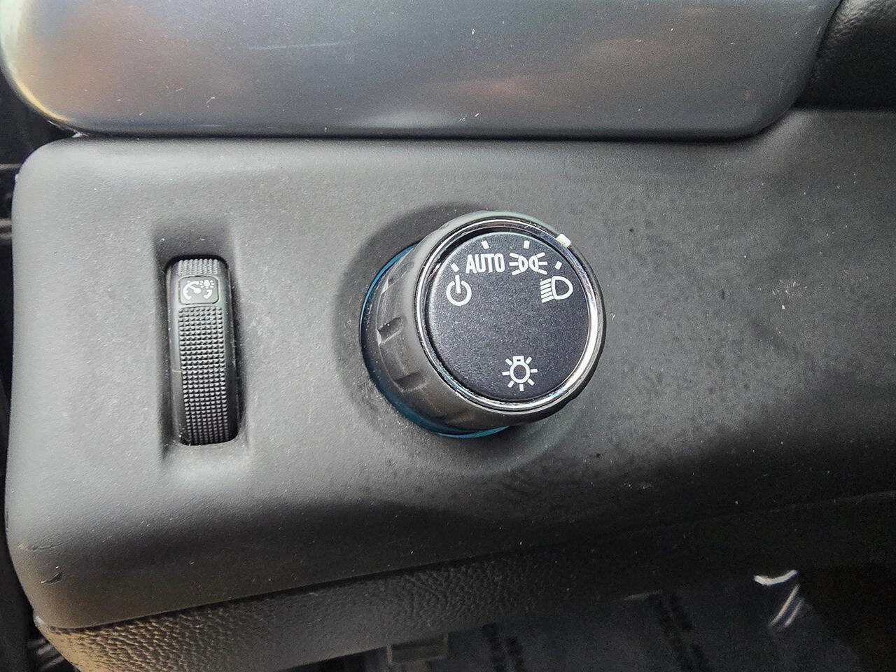 Used 2018 Chevrolet Tahoe LS image 46