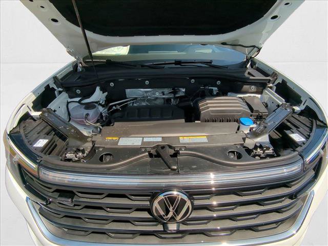 New 2025 Volkswagen Atlas SEL Premium R-Line image 16