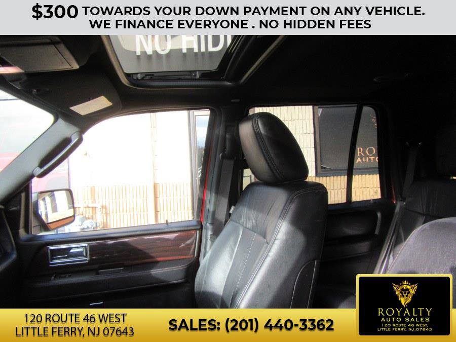 Used 2016 Lincoln Navigator Reserve image 14