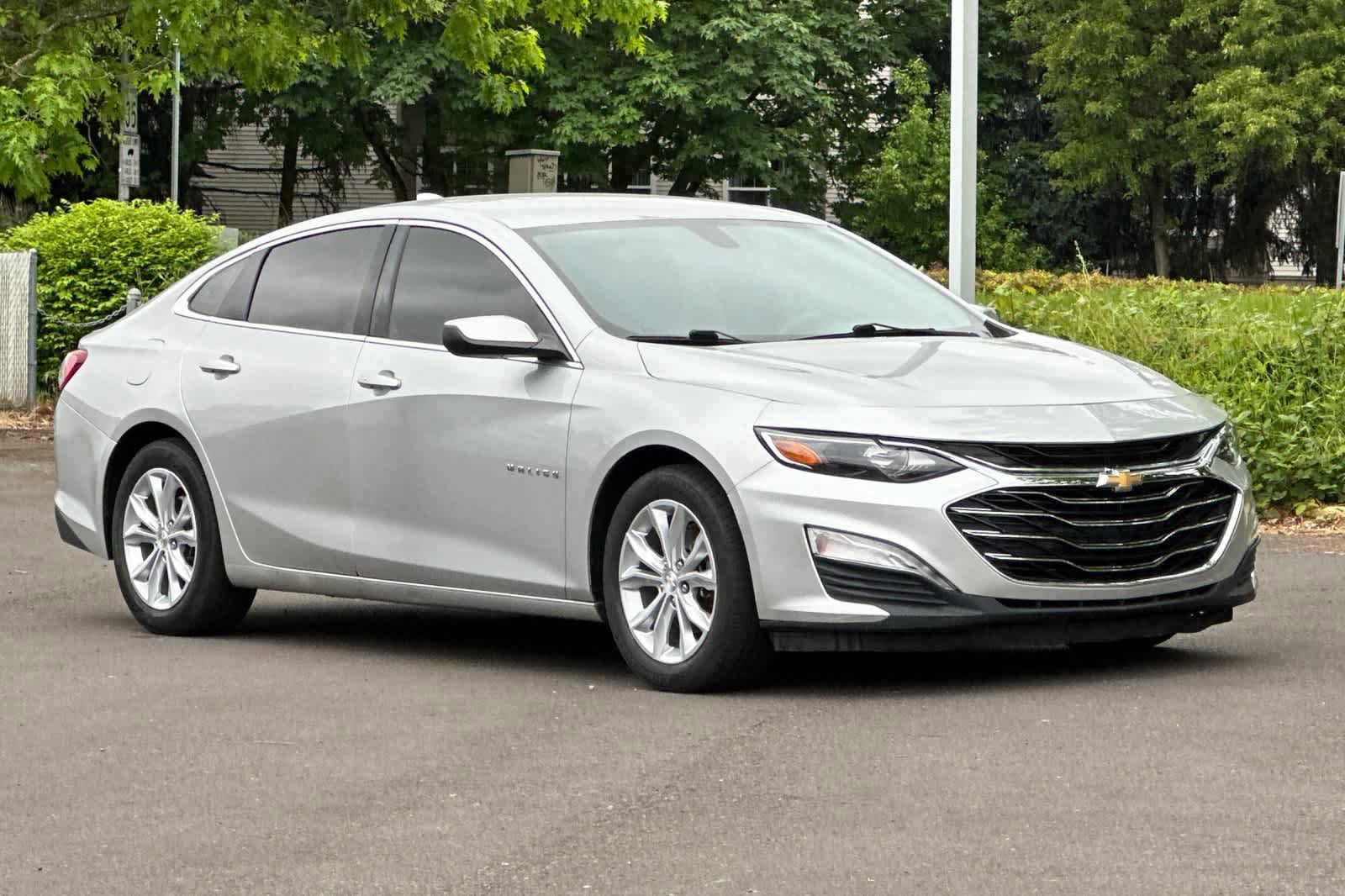 Used 2019 Chevrolet Malibu LT FWD image 9