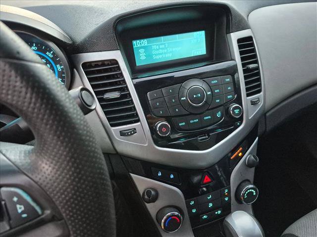 Used 2014 Chevrolet Cruze LS FWD image 11