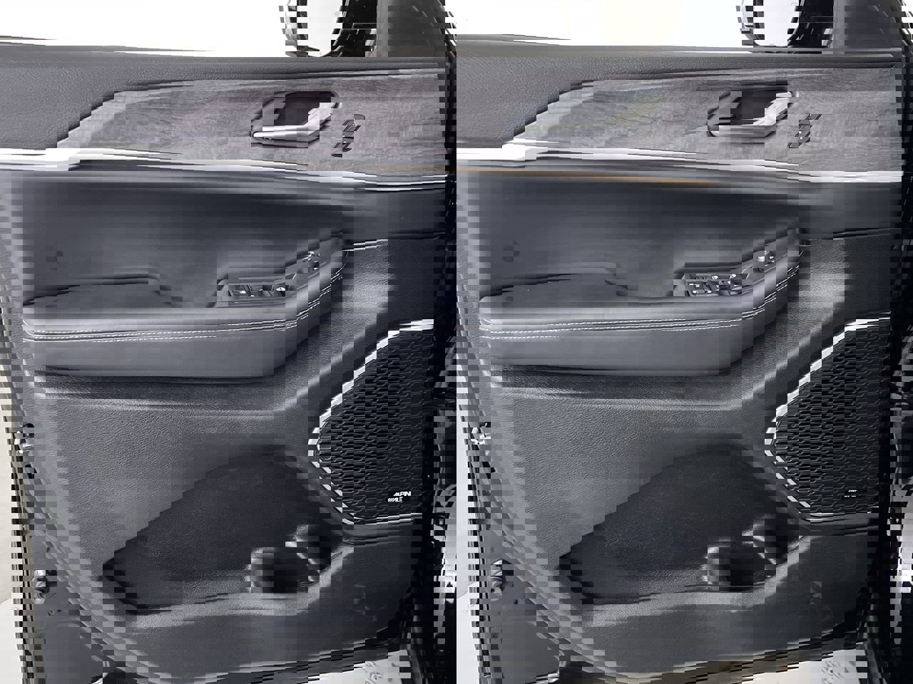 Used 2022 Jeep Grand Cherokee L Limited image 10