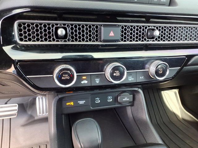 Used 2025 Honda Civic Sport image 11