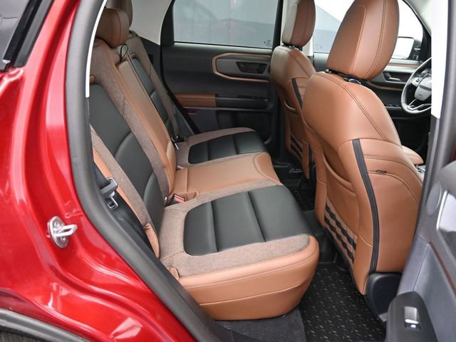 Used 2025 Ford Bronco Sport Outer Banks w/ Outer Banks Tech Package+ image 41