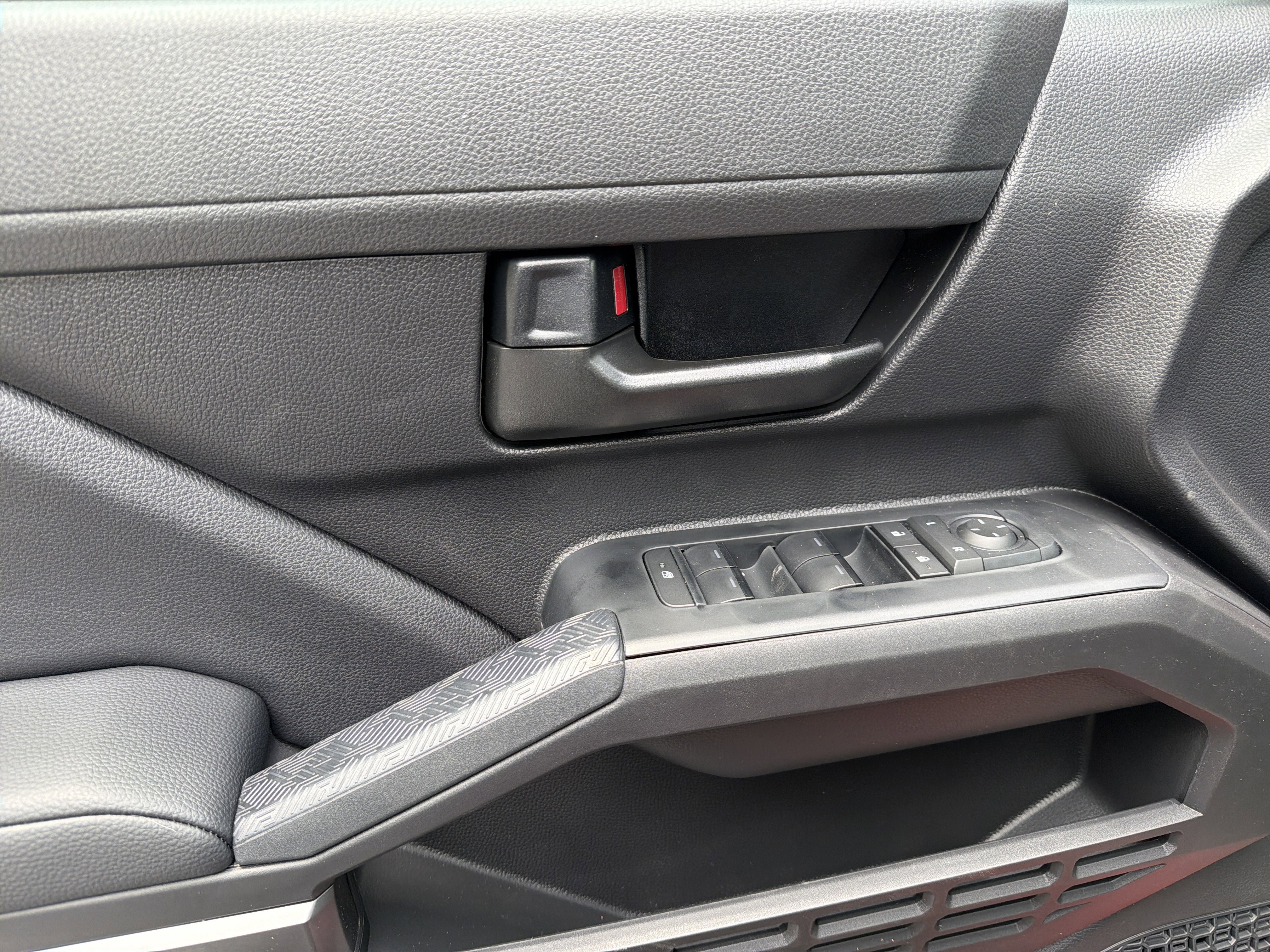 New 2026 Toyota Tacoma SR5 AWD/4WD image 11