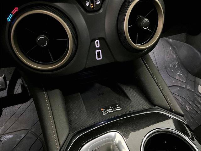 Used 2023 Chevrolet Blazer Premier FWD image 26