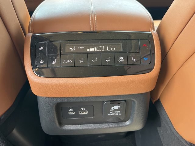 Used 2025 INFINITI QX60 Sensory w/ Vision Package AWD/4WD image 16