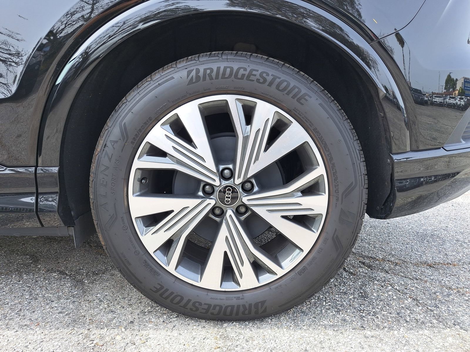 Certified 2024 Audi Q4 e-tron Premium image 7