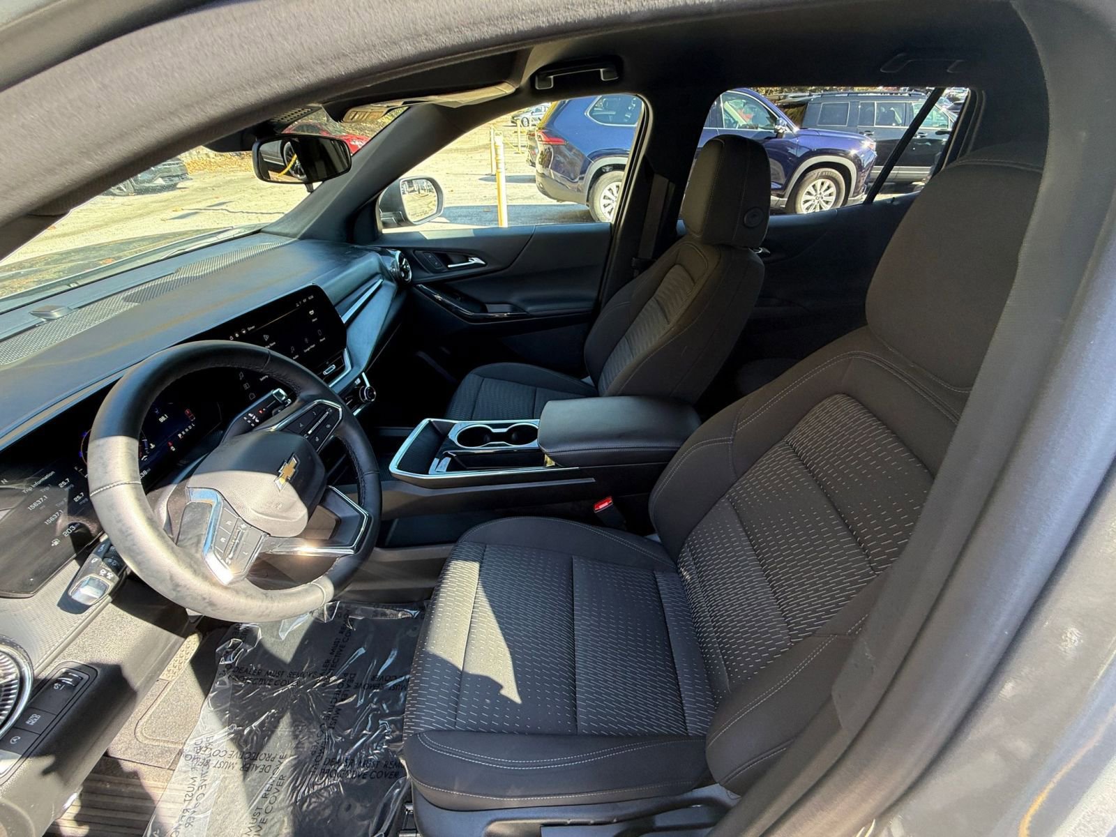 Used 2025 Chevrolet Equinox LT image 27