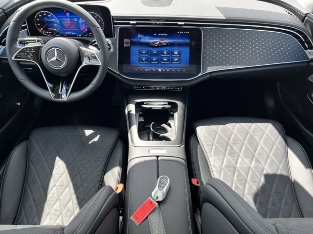 New 2026 Mercedes-Benz E 350 4MATIC Sedan image 9