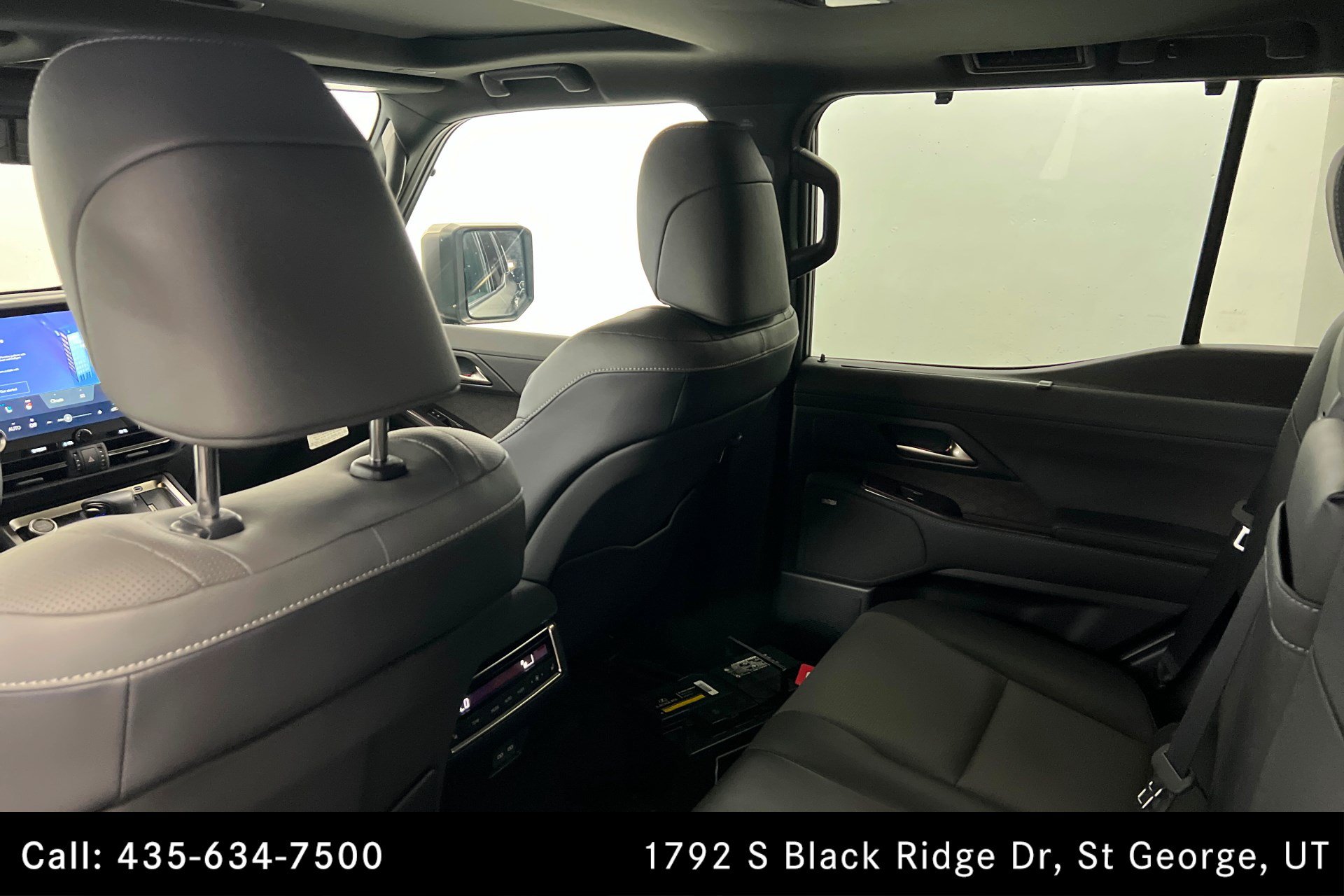 Used 2024 Lexus GX 550 w/ Accessory Package (Z1) AWD/4WD image 20