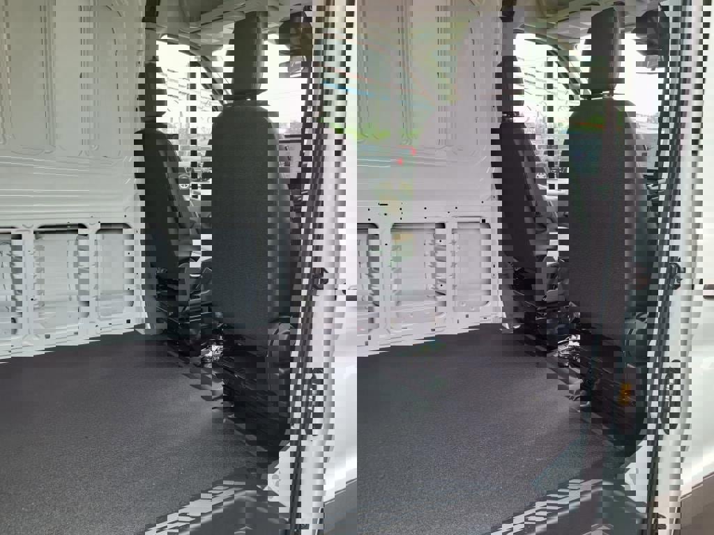 New 2025 Ford Transit 250 148 Medium Roof image 9