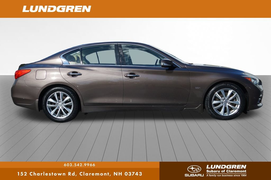 Used 2017 INFINITI Q50 3.0t Premium w/ 3.0T Premium Plus Package AWD/4WD image 2
