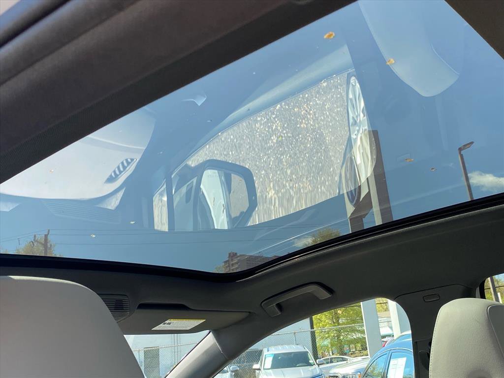 Certified 2022 Volkswagen ID.4 Pro S image 18