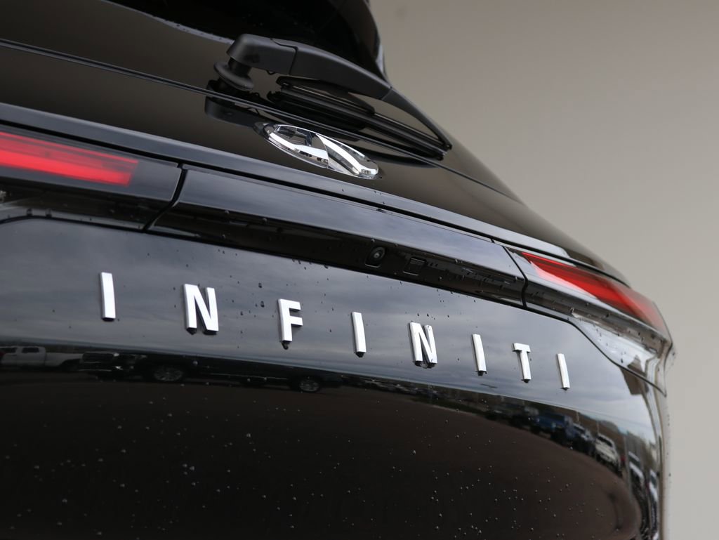 Certified 2025 INFINITI QX60 Sensory AWD/4WD image 33