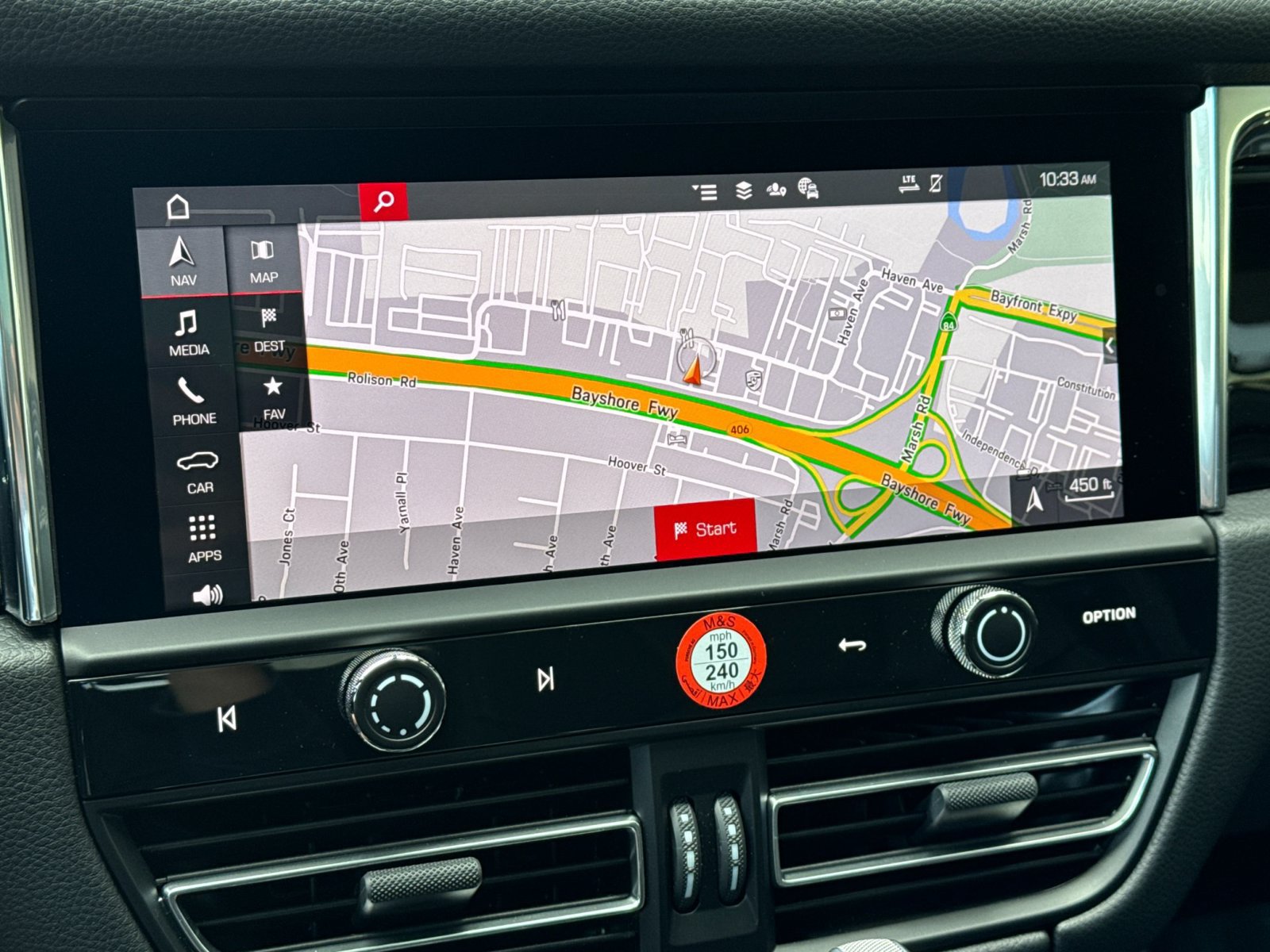 Certified 2026 Porsche Macan AWD/4WD image 22