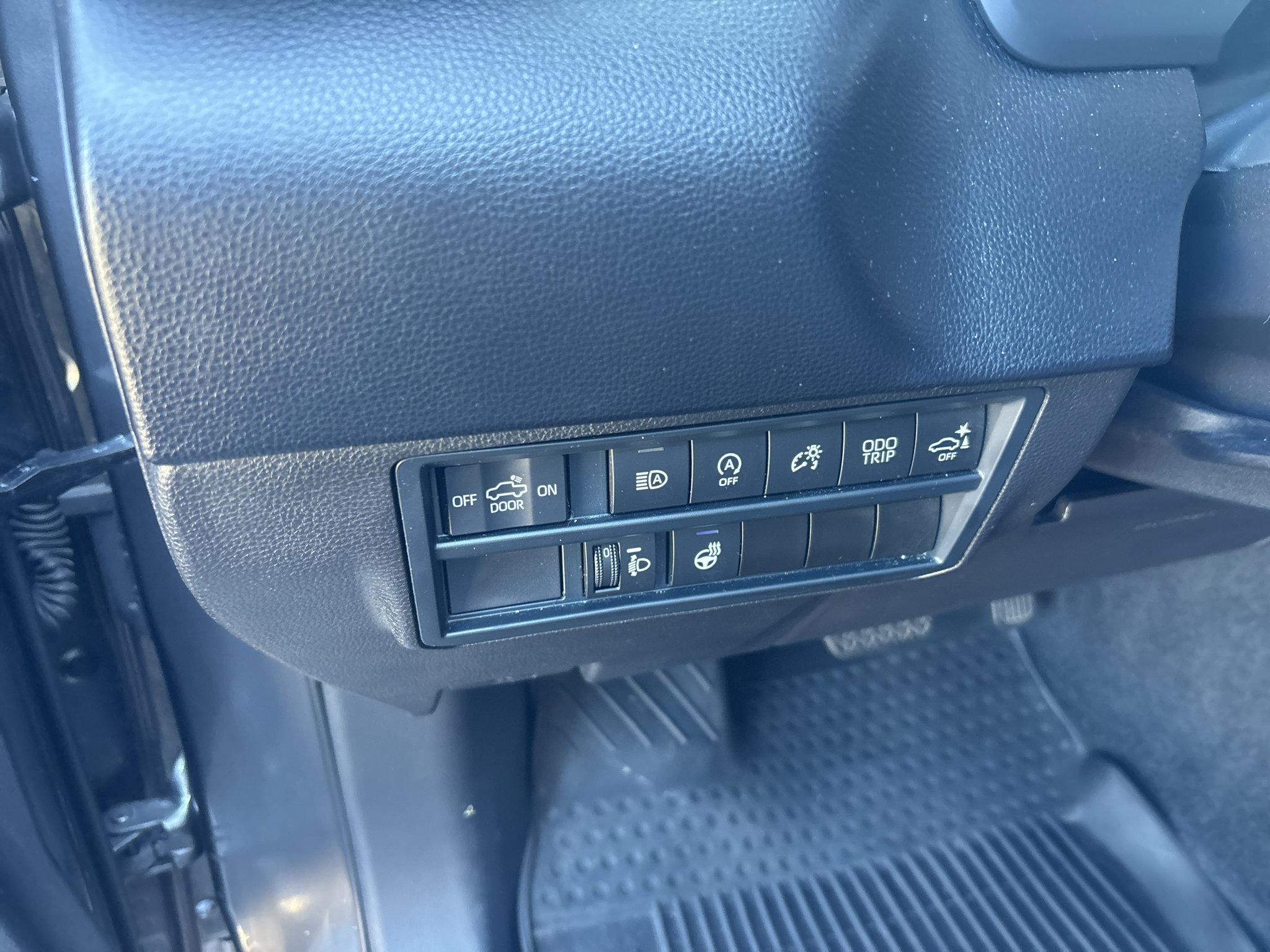 Used 2024 Toyota Tundra SR5 w/ SR5 Premium Package AWD/4WD image 16