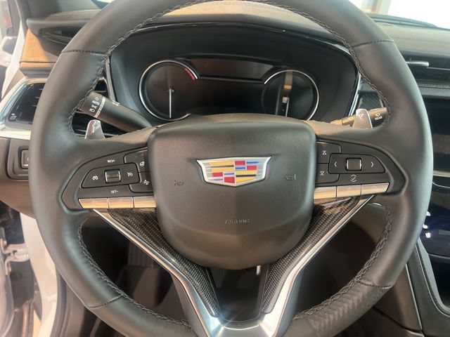 Used 2025 Cadillac XT6 Sport w/ LPO, Floor Liner Package AWD/4WD image 23