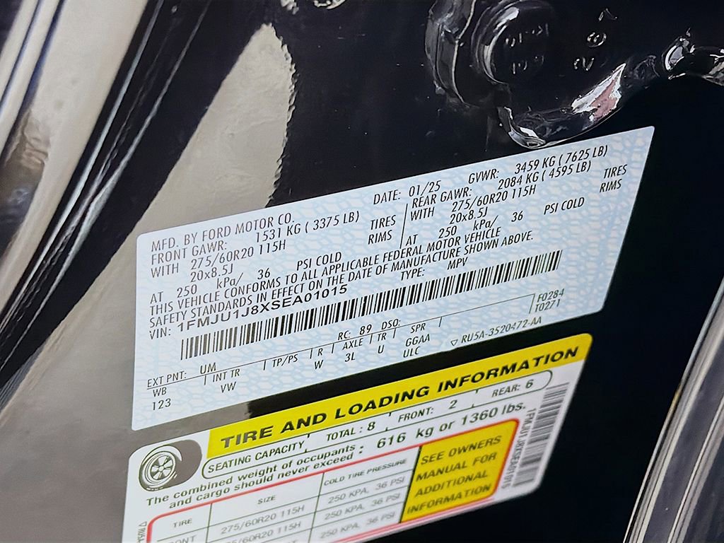 Used 2025 Ford Expedition Active image 42