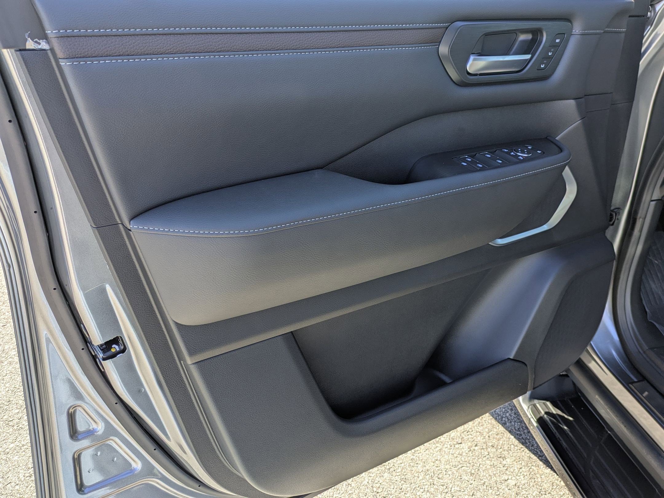 New 2026 Nissan Armada Platinum Reserve image 11