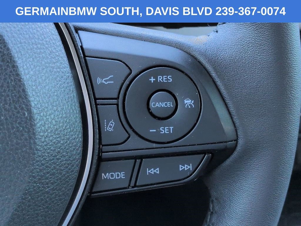 Used 2023 Toyota RAV4 XLE Premium FWD image 27