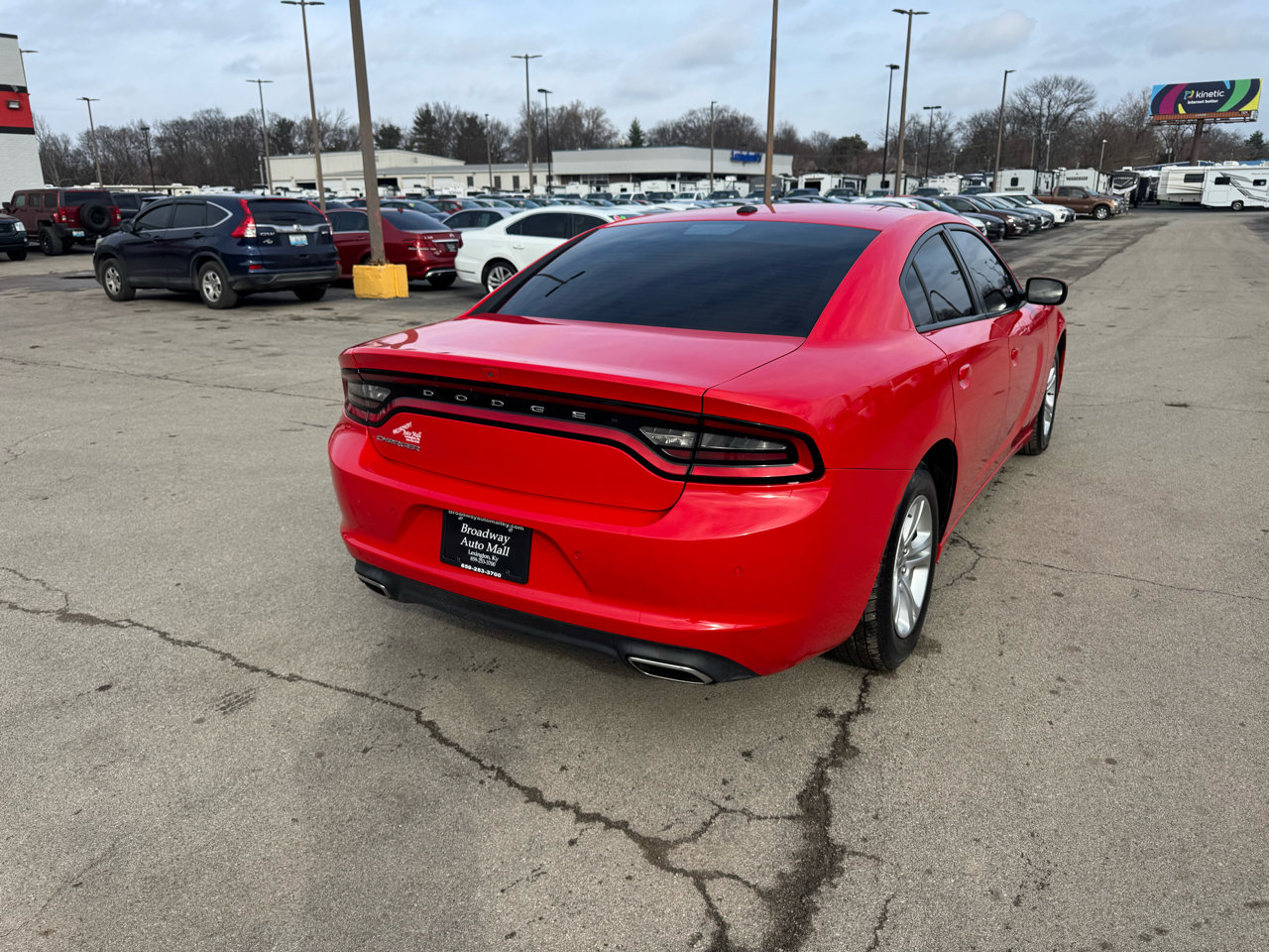 Used 2019 Dodge Charger SXT w/ Leather Interior Group image 3