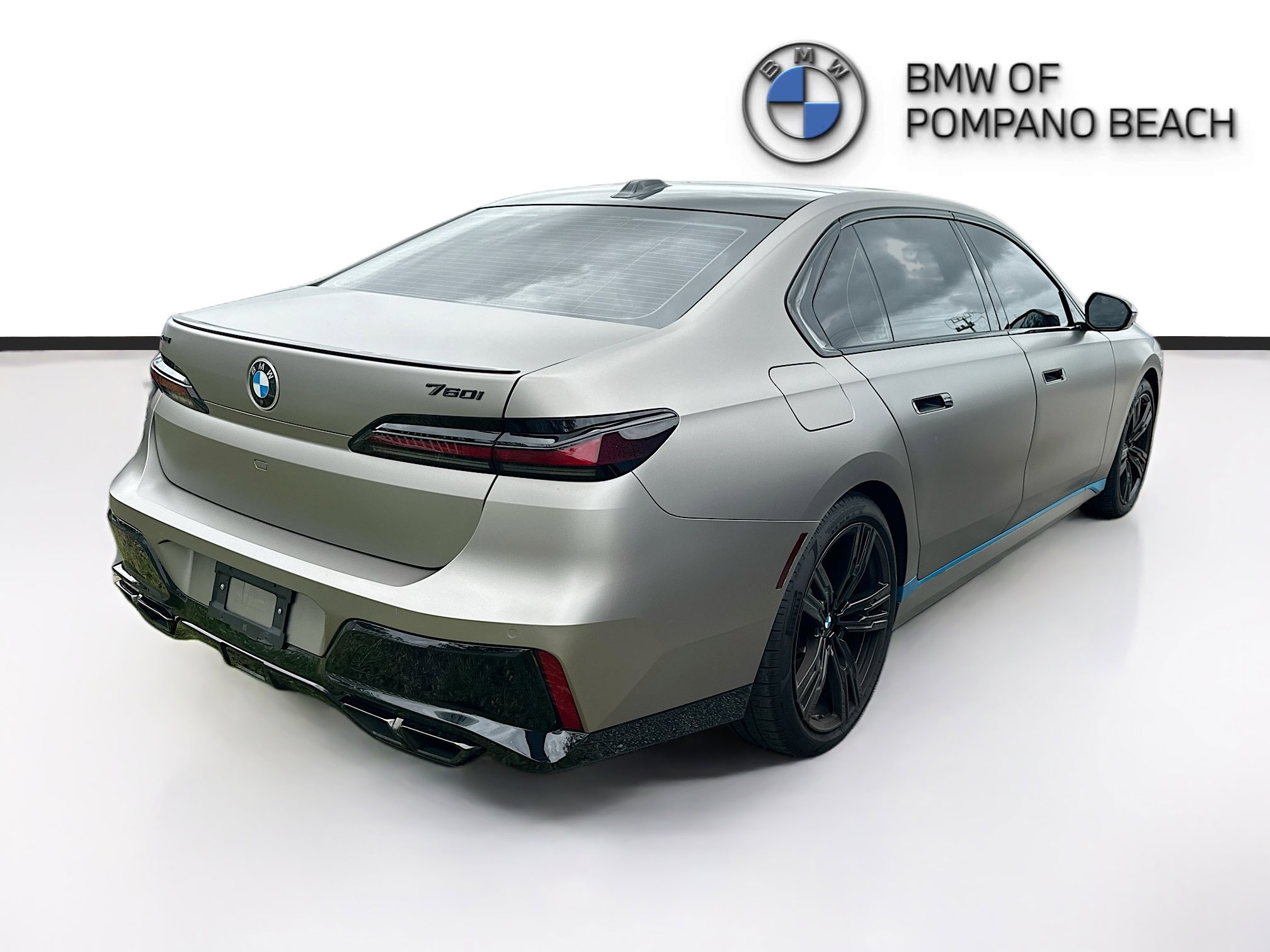 Used 2025 BMW 760i xDrive AWD/4WD image 6