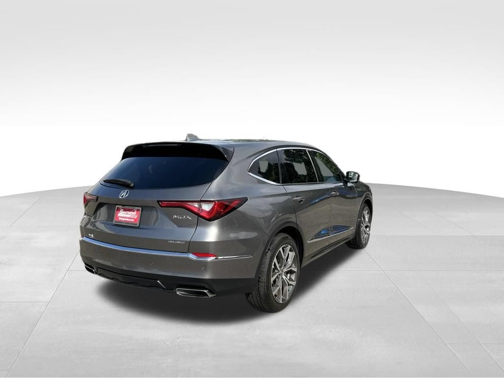 Used 2024 Acura MDX SH-AWD w/ Technology Package image 5