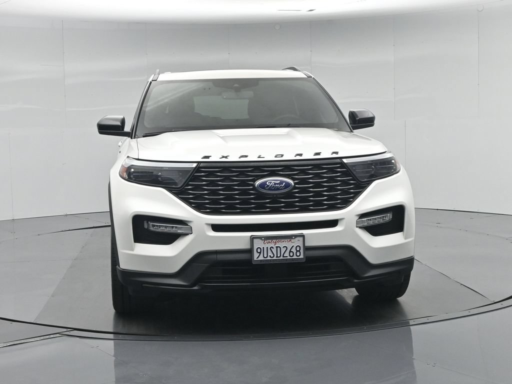 Certified 2024 Ford Explorer ST-Line w/ Class IV Trailer Tow Package RWD image 32