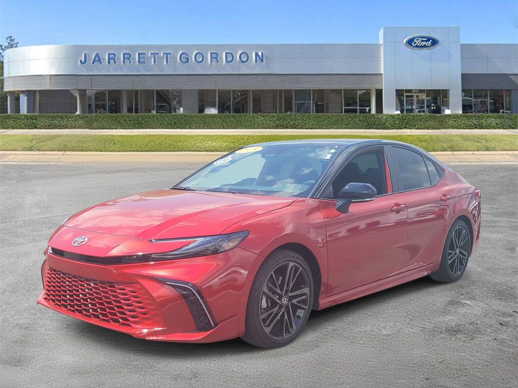 Used 2025 Toyota Camry XSE image 2