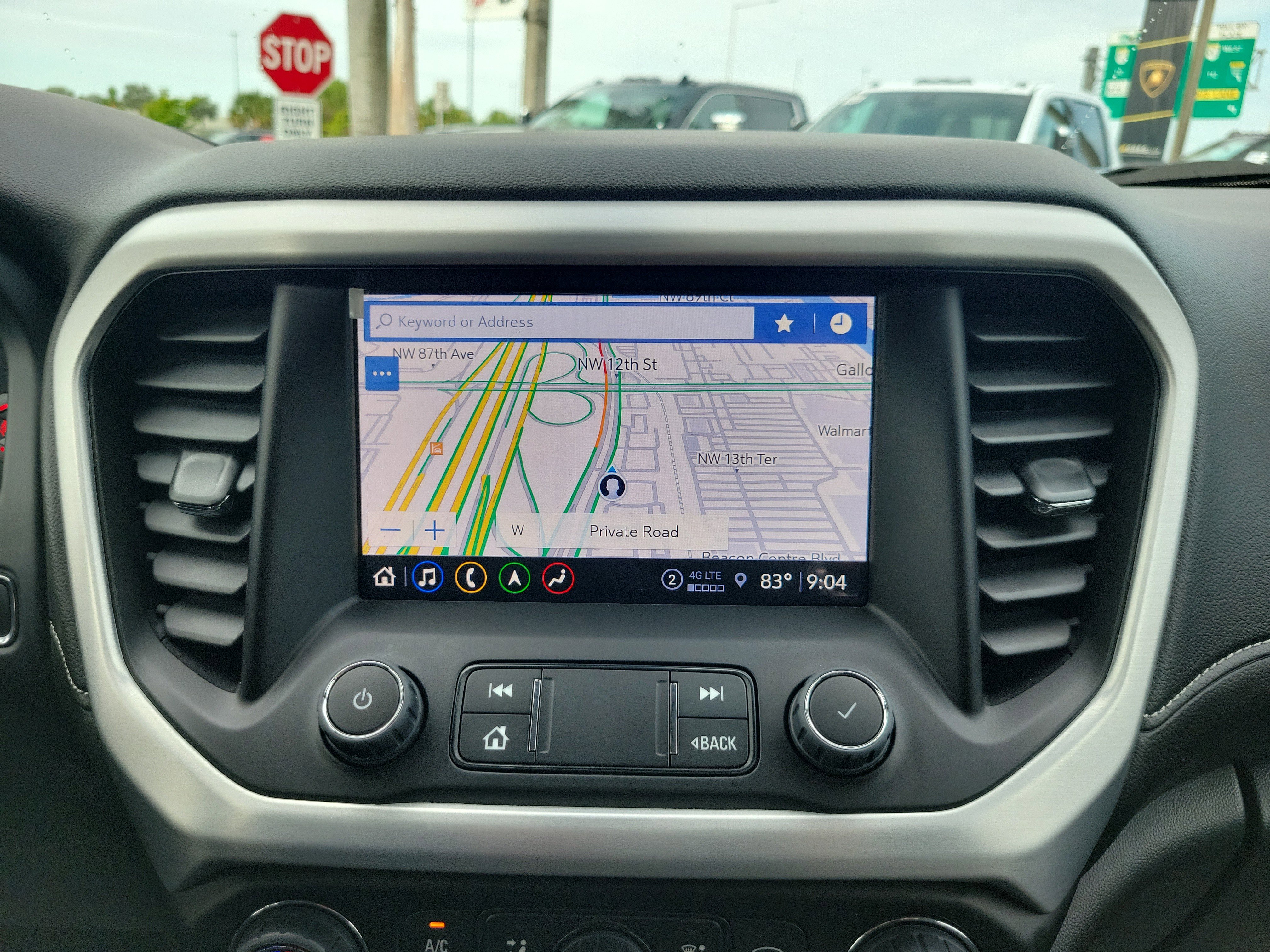 Used 2023 GMC Acadia SLT w/ Elevation Edition FWD image 10