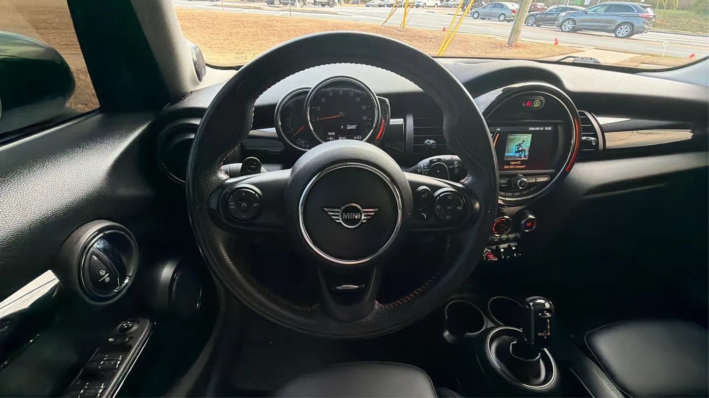 Used 2021 MINI Cooper S w/ Premium Package FWD image 30