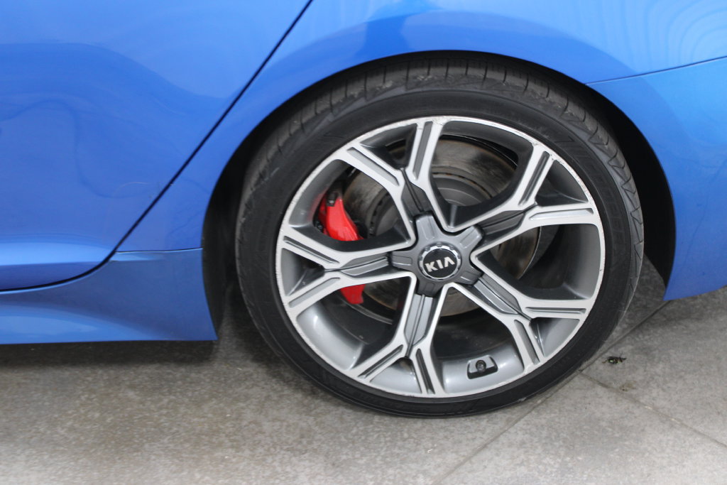 Used 2020 Kia Stinger GT1 RWD image 47