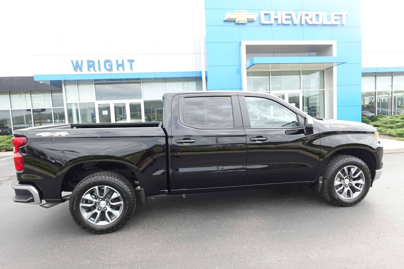 New 2026 Chevrolet Silverado 1500 LT image 2