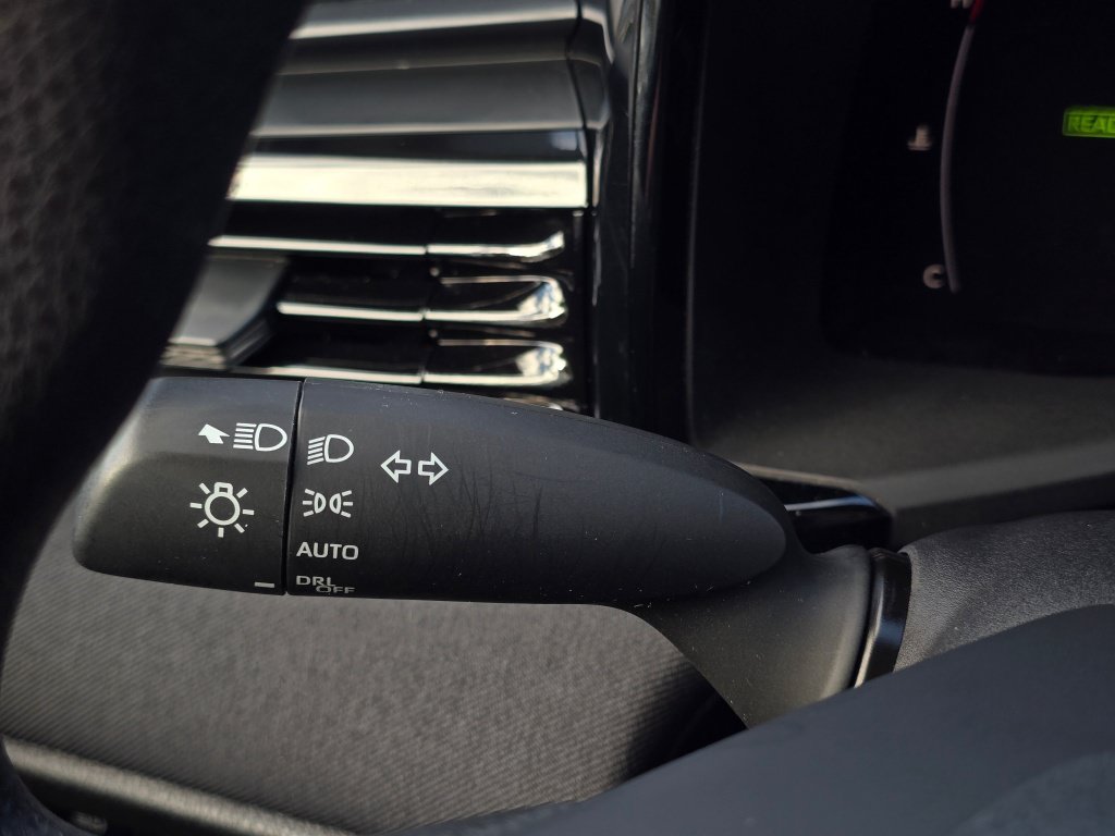 Used 2025 Toyota Camry LE FWD image 35