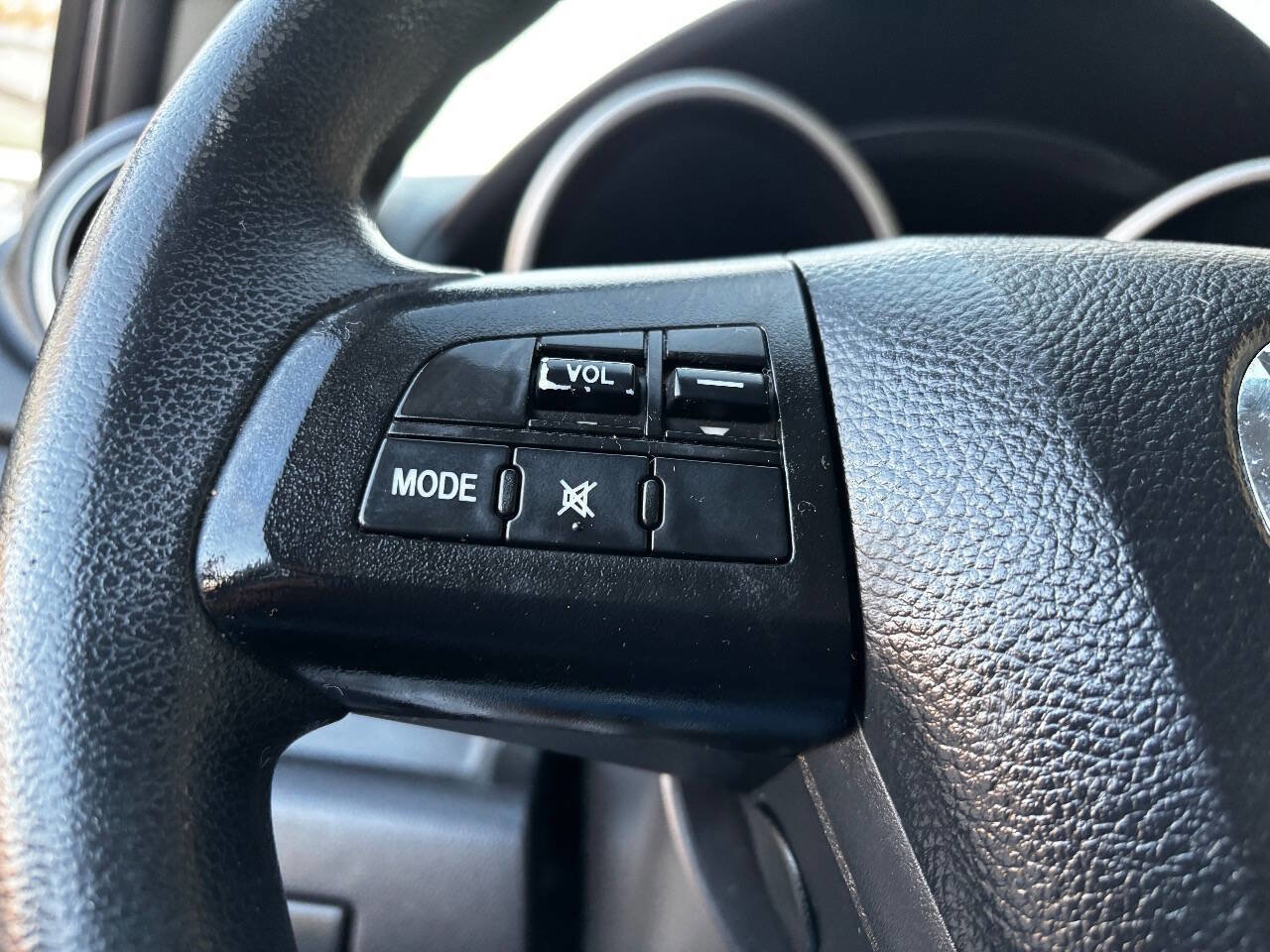 Used 2015 MAZDA MAZDA5 Sport image 20