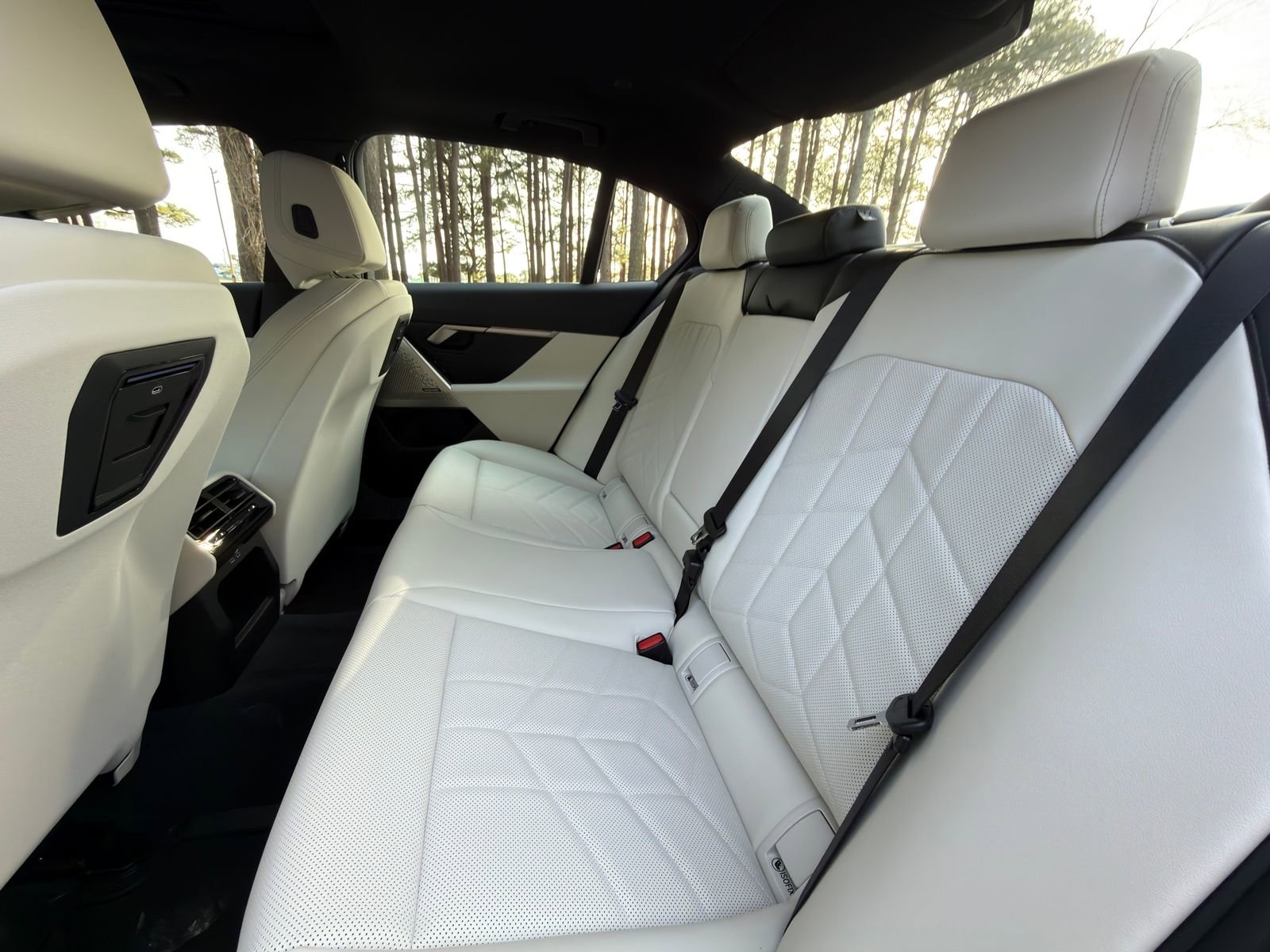 New 2026 BMW 530i w/ Premium Package image 14