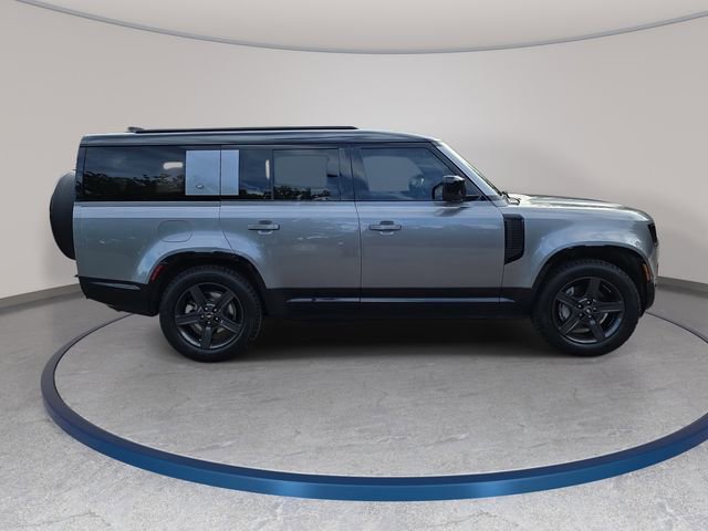 Certified 2023 Land Rover Defender 130 X-Dynamic SE AWD/4WD image 5