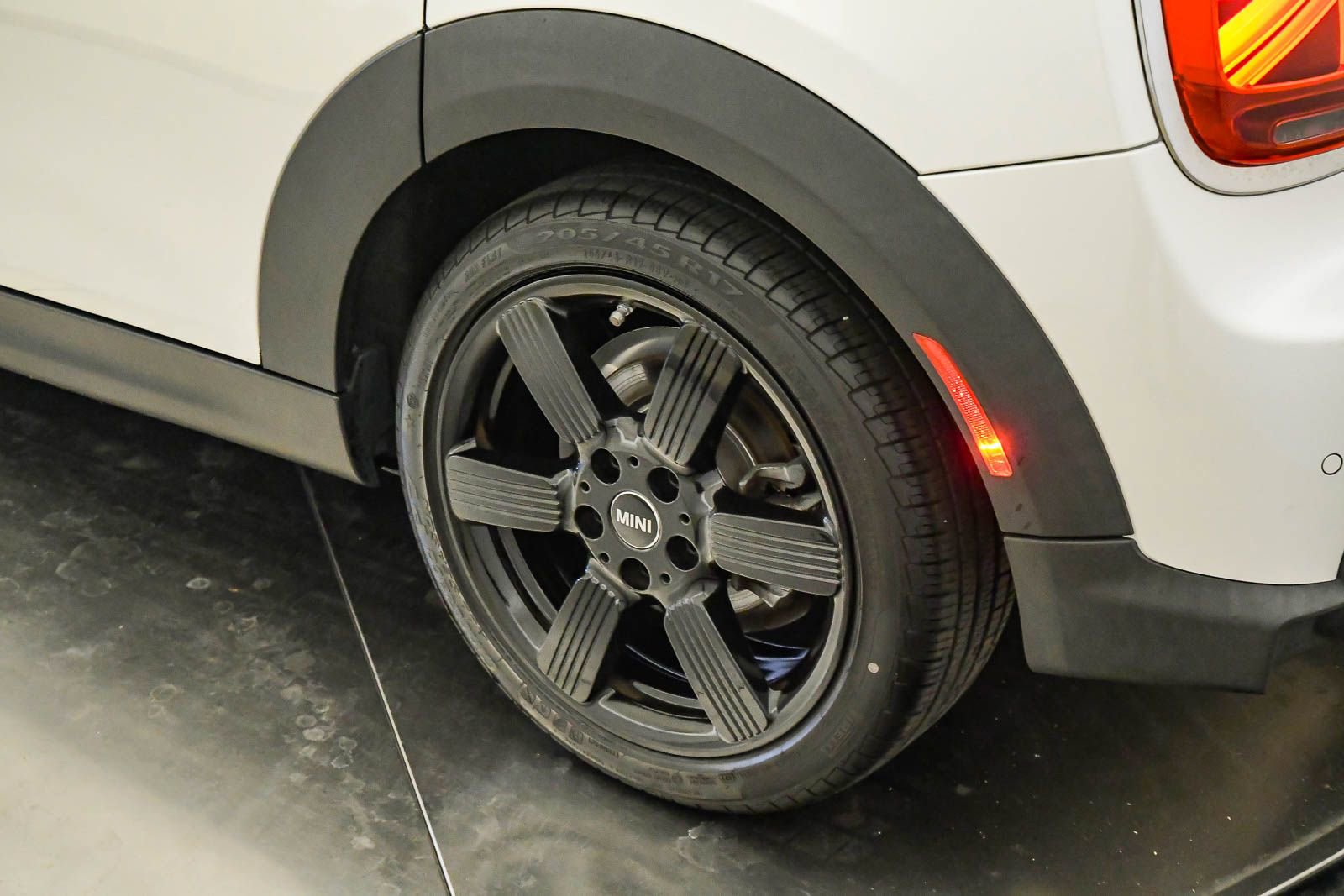 Certified 2024 MINI Cooper S FWD image 11