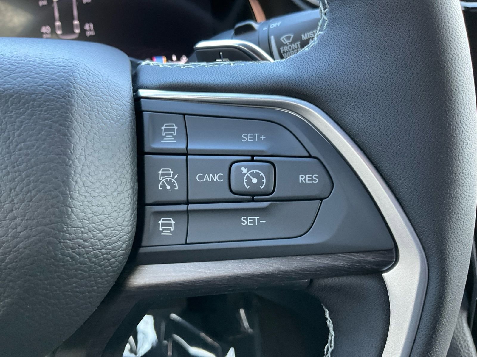 New 2025 Jeep Grand Cherokee L Limited w/ Trailer Tow Package image 19