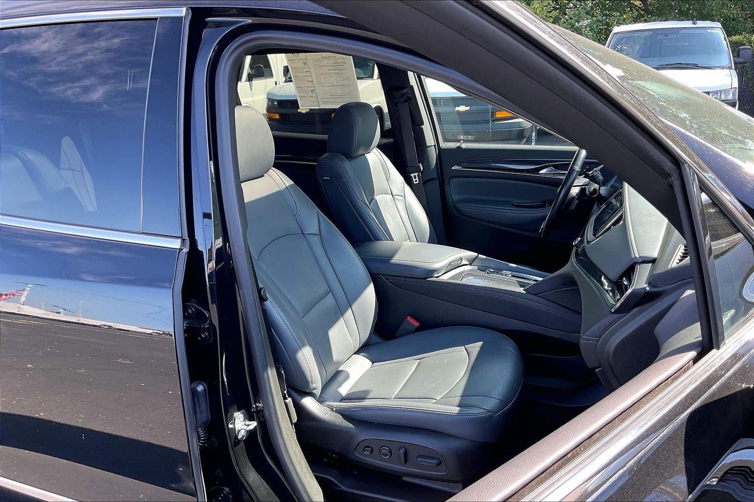 Used 2022 Buick Enclave Premium w/ Experience Buick Package FWD image 7