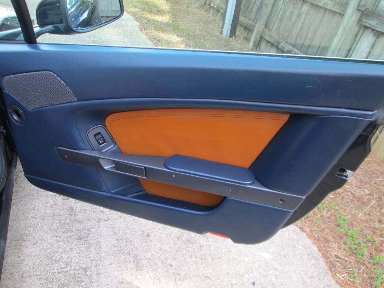 Used 2007 Aston Martin V8 Vantage Coupe RWD image 22