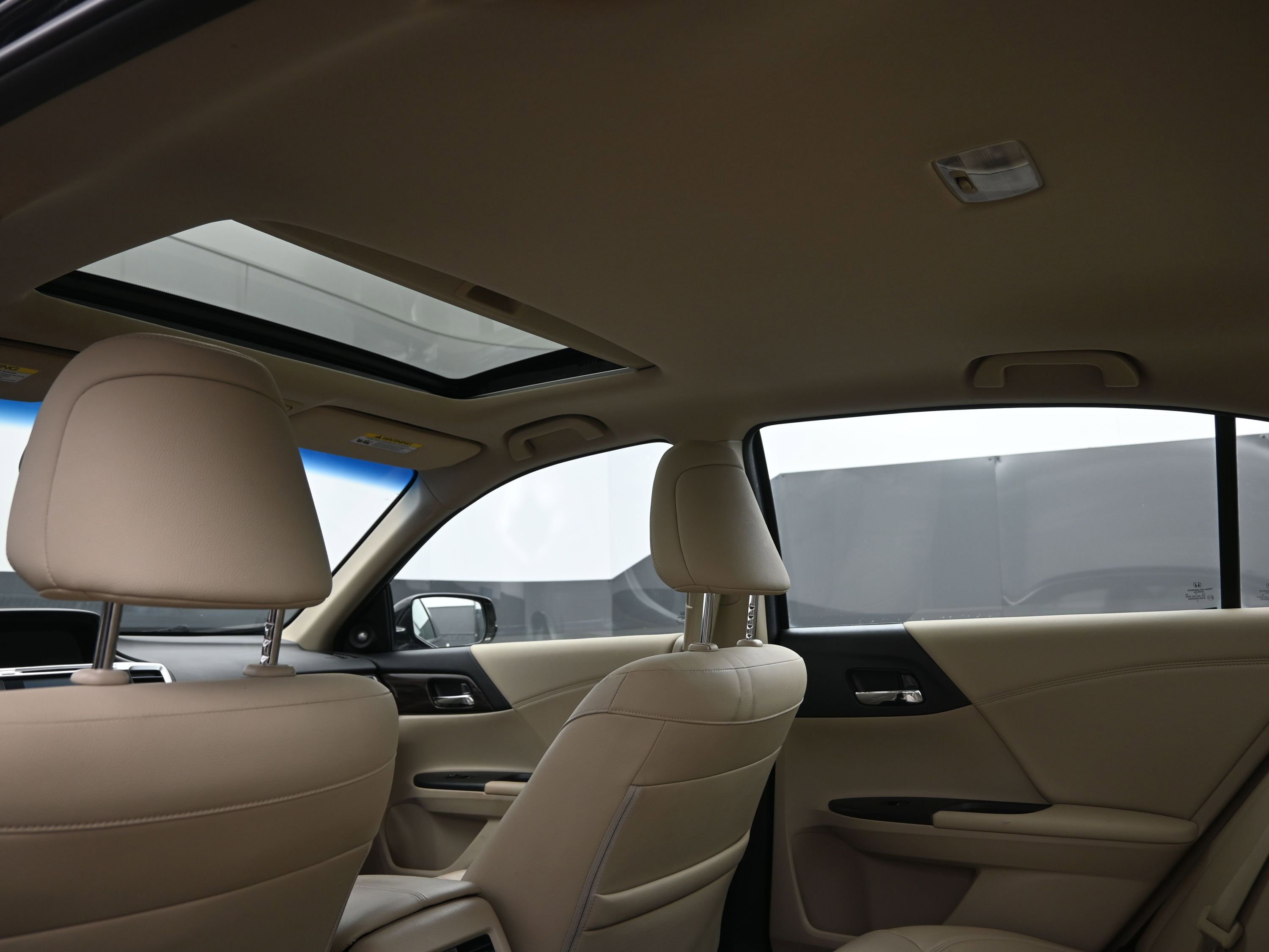 Used 2016 Honda Accord EX-L image 18