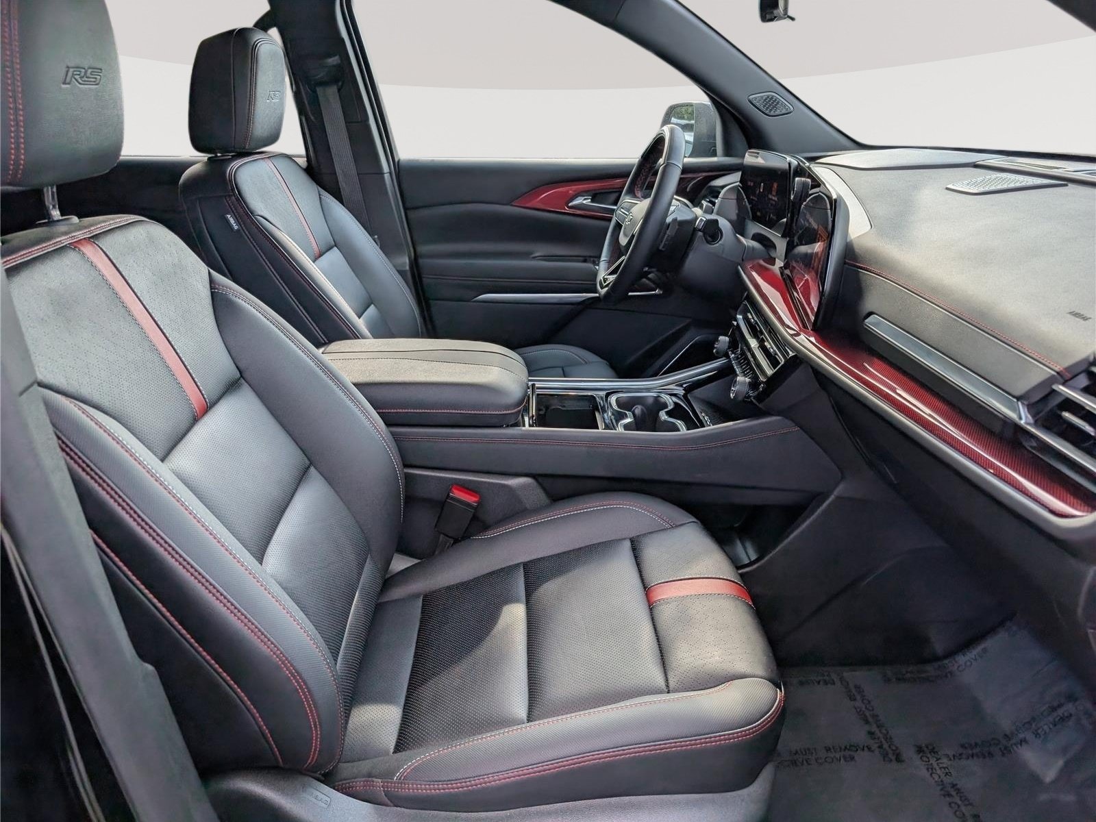 Used 2024 Chevrolet Traverse RS w/ LPO, Floor Liner Package AWD/4WD image 12