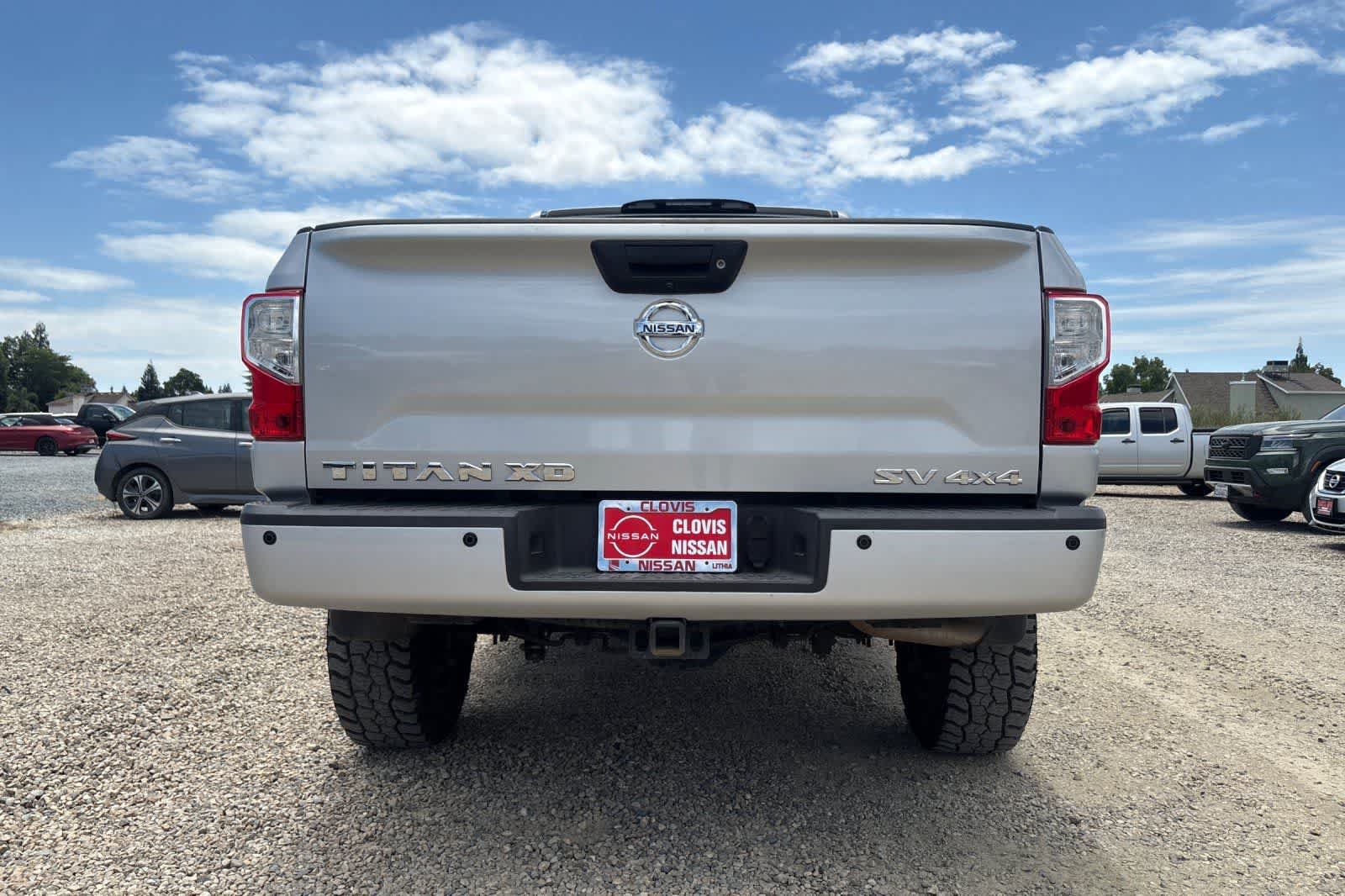 Used 2017 Nissan Titan SV AWD/4WD image 8
