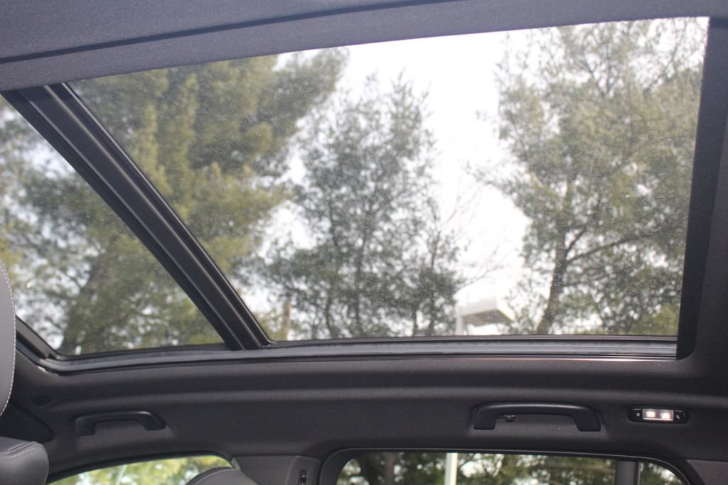 Used 2026 BMW X5 xDrive40i AWD/4WD image 23